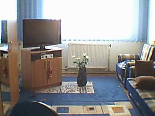 living de apartament cu 3 camere